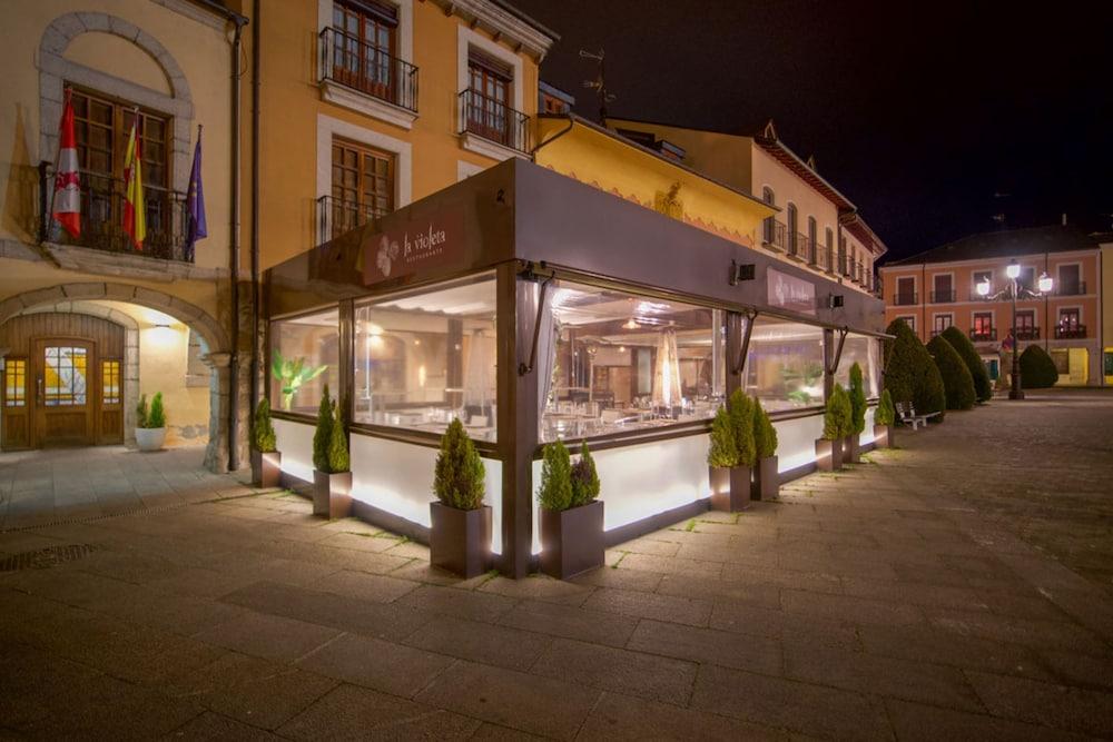 Hotel Aroi Bierzo Plaza Ponferrada Dış mekan fotoğraf
