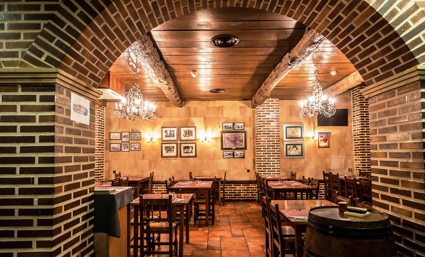 Hotel Aroi Bierzo Plaza Ponferrada Dış mekan fotoğraf