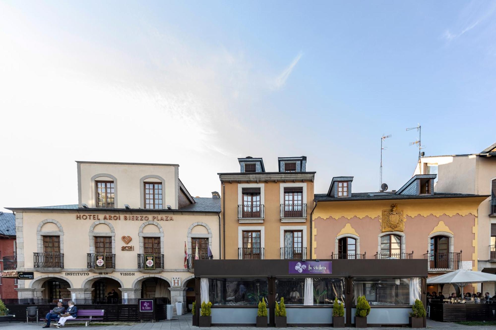 Hotel Aroi Bierzo Plaza Ponferrada Dış mekan fotoğraf