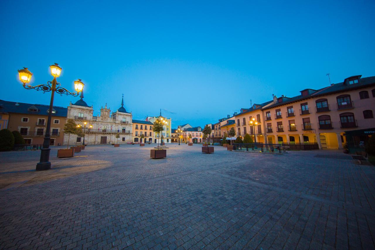 Hotel Aroi Bierzo Plaza Ponferrada Dış mekan fotoğraf
